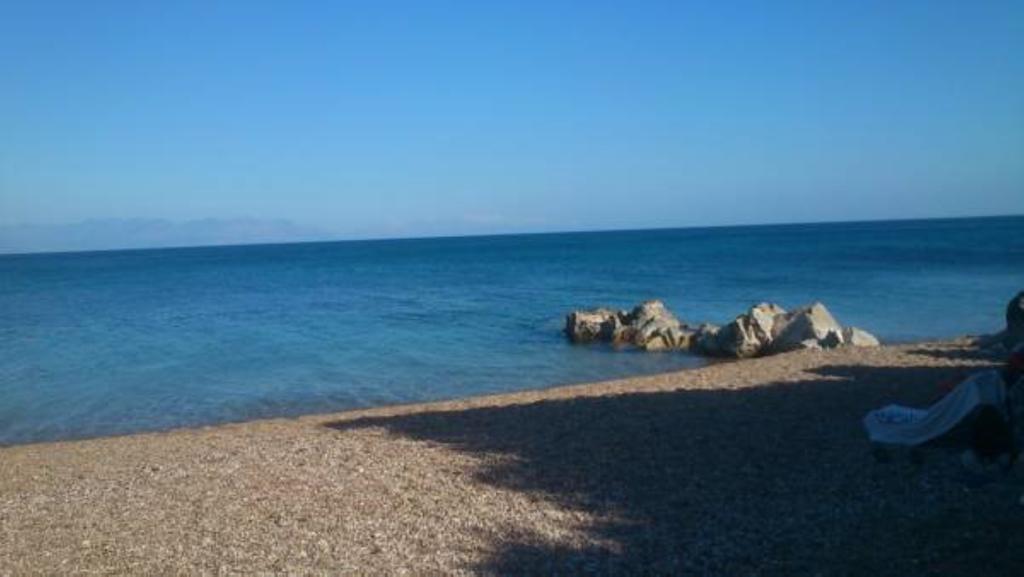 Aiolos Kalamaki  Экстерьер фото